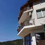 Guest house Edelweiss 3*